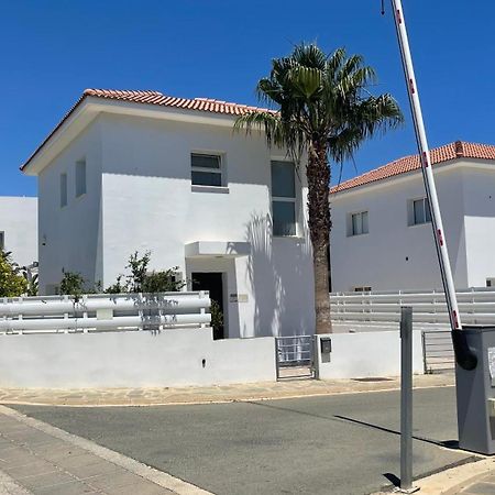 Villa Kolibri- Mythical Sands Paralimni Ngoại thất bức ảnh