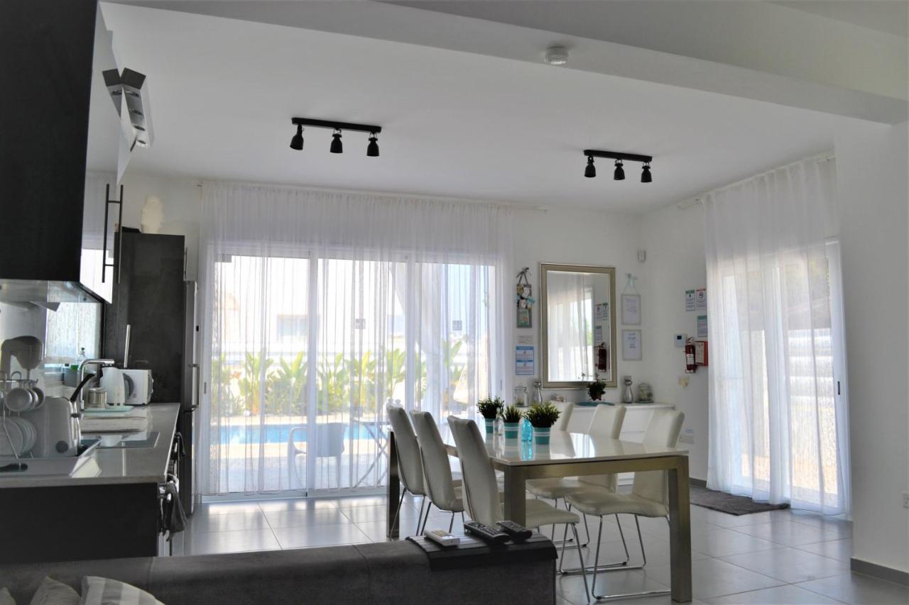 Villa Kolibri- Mythical Sands Paralimni Ngoại thất bức ảnh